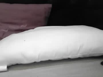 9nami Chaturbate stream image from August 10, 2025