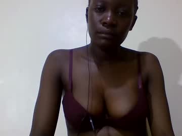 Nayleen23 Chaturbate stream image from August 10, 2025