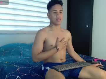 Robin__2025 Chaturbate stream image from August 10, 2025