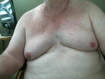 Funlovinchub Chaturbate stream image from August 11, 2025