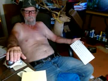 Funmike2000 Chaturbate stream image from August 11, 2025