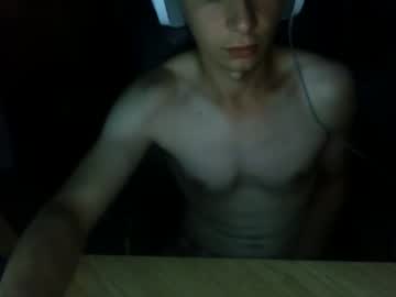 Creamfilling1 Chaturbate stream image from August 11, 2025