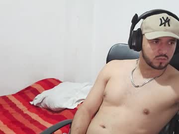 Horny_Lukas22 Chaturbate stream image from August 11, 2025