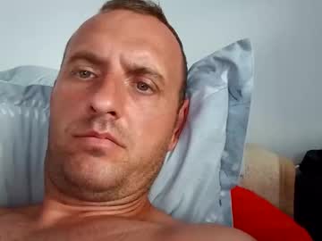 Figonik Chaturbate stream image from August 11, 2025