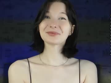 Dreamyecho Chaturbate stream image from August 11, 2025