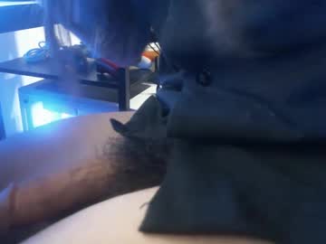 Justchowchow Chaturbate stream image from August 11, 2025
