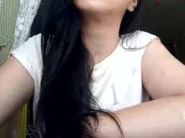 Lilli_Doris Chaturbate stream image from August 11, 2025