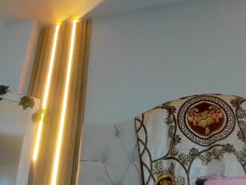 Alexa_Bravva Chaturbate stream image from August 11, 2025