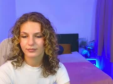 Aetheriabloom Chaturbate stream image from August 11, 2025