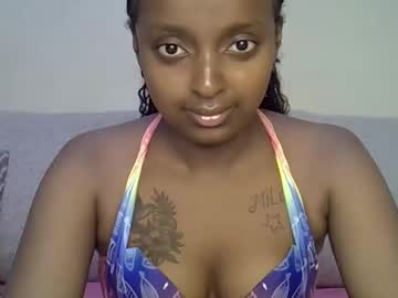 Sexxy_Mamacitaa Chaturbate stream image from August 11, 2025