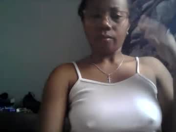 Aicha_Boobs Chaturbate stream image from August 11, 2025