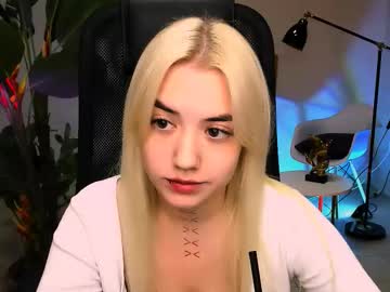 Peggywood Chaturbate stream image from August 11, 2025