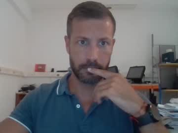 Pizzi10 Chaturbate stream image from August 11, 2025