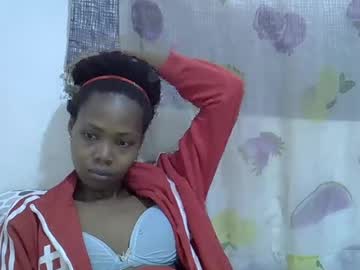 Bella307697 Chaturbate stream image from August 11, 2025