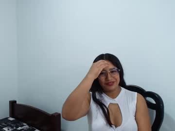 Megan123l Chaturbate stream image from August 11, 2025