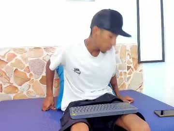 Sam_Travis Chaturbate stream image from August 11, 2025