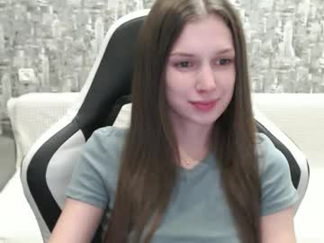 Honeyynancyy Chaturbate stream image from August 11, 2025