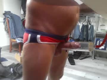 Woody_182_182 Chaturbate stream image from August 11, 2025