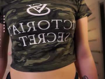 Breckbarfield Chaturbate stream image from August 11, 2025