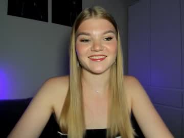 Hi_Nikky Chaturbate stream image from August 11, 2025