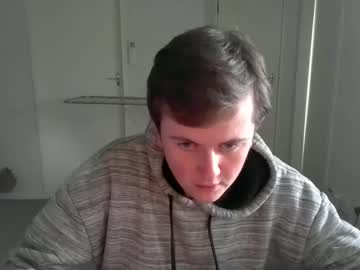 Kiwi_Twink21 Chaturbate stream image from August 11, 2025