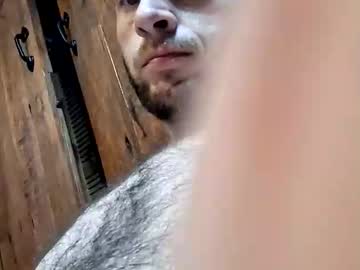 Hotloads1992 Chaturbate stream image from August 11, 2025