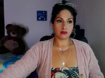 Sahotlove1 Chaturbate stream image from August 11, 2025