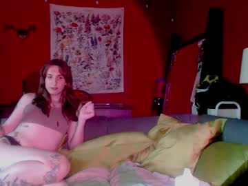 Bea_Iris Chaturbate stream image from August 11, 2025