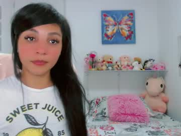 Candyplay21 Chaturbate stream image from August 11, 2025