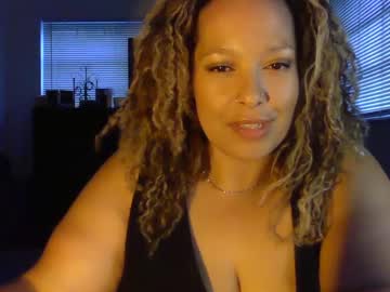 Esmeluvs Chaturbate stream image from August 11, 2025