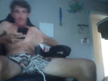 Golfgrease Chaturbate stream image from August 11, 2025