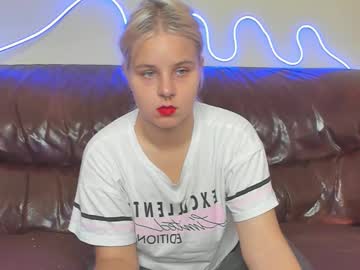 Kateremixx Chaturbate stream image from August 12, 2025