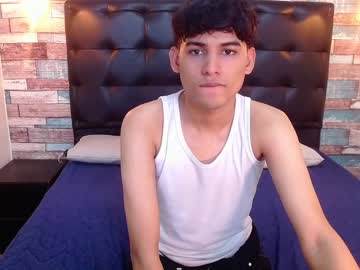 Tayler_Star_ Chaturbate stream image from August 12, 2025