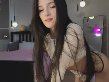 Bella_Hayes Chaturbate stream image from August 12, 2025