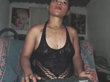 Creazylove42 Chaturbate stream image from August 12, 2025