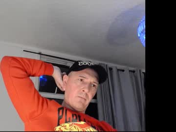 Rayrowdy Chaturbate stream image from August 12, 2025