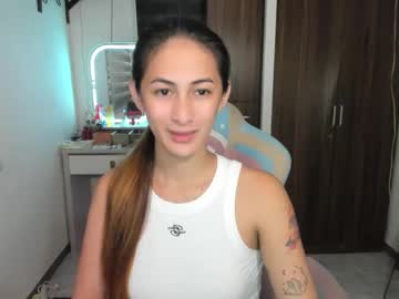 Hottietrinity Chaturbate stream image from August 12, 2025