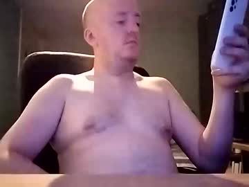 Medomai Chaturbate stream image from August 12, 2025