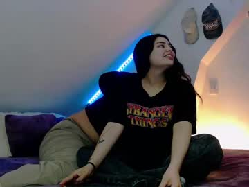 Scarlett_Evance Chaturbate stream image from August 12, 2025