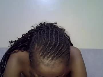 Sexxy_Mamacitaa Chaturbate stream image from August 12, 2025