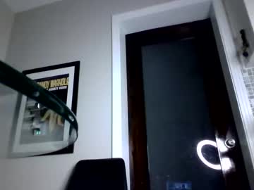 Sofaking9 Chaturbate stream image from August 12, 2025