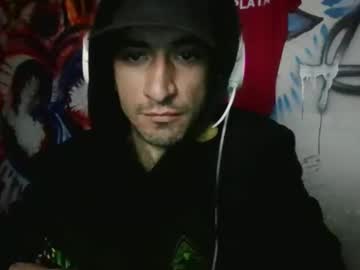 Gaviotabb Chaturbate stream image from August 12, 2025