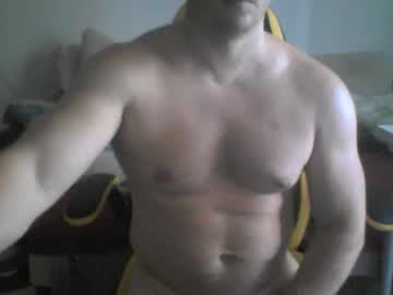 Andr883 Chaturbate stream image from August 12, 2025