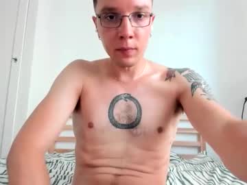 Fausto896098 Chaturbate stream image from August 12, 2025