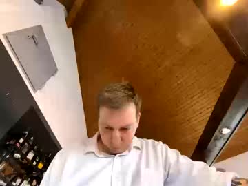 Gohan3385 Chaturbate stream image from August 12, 2025