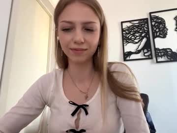 Jolenebogatitus Chaturbate stream image from August 12, 2025