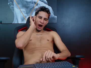 Jakemoxley Chaturbate stream image from August 12, 2025