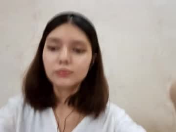 Helgakraszewski Chaturbate stream image from August 12, 2025