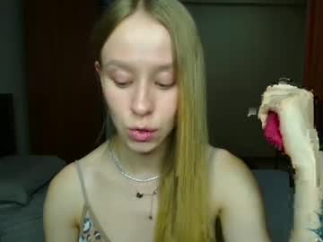 Mona__Liza Chaturbate stream image from August 12, 2025