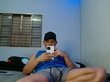 Daeemon Chaturbate stream image from August 12, 2025